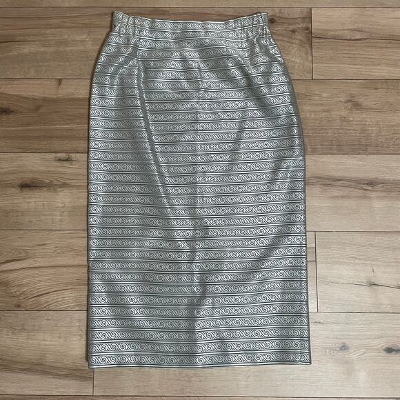 Lily & Taylor Skirt Size 16 Silver Holiday Party Wedding - Picture 1 of 7